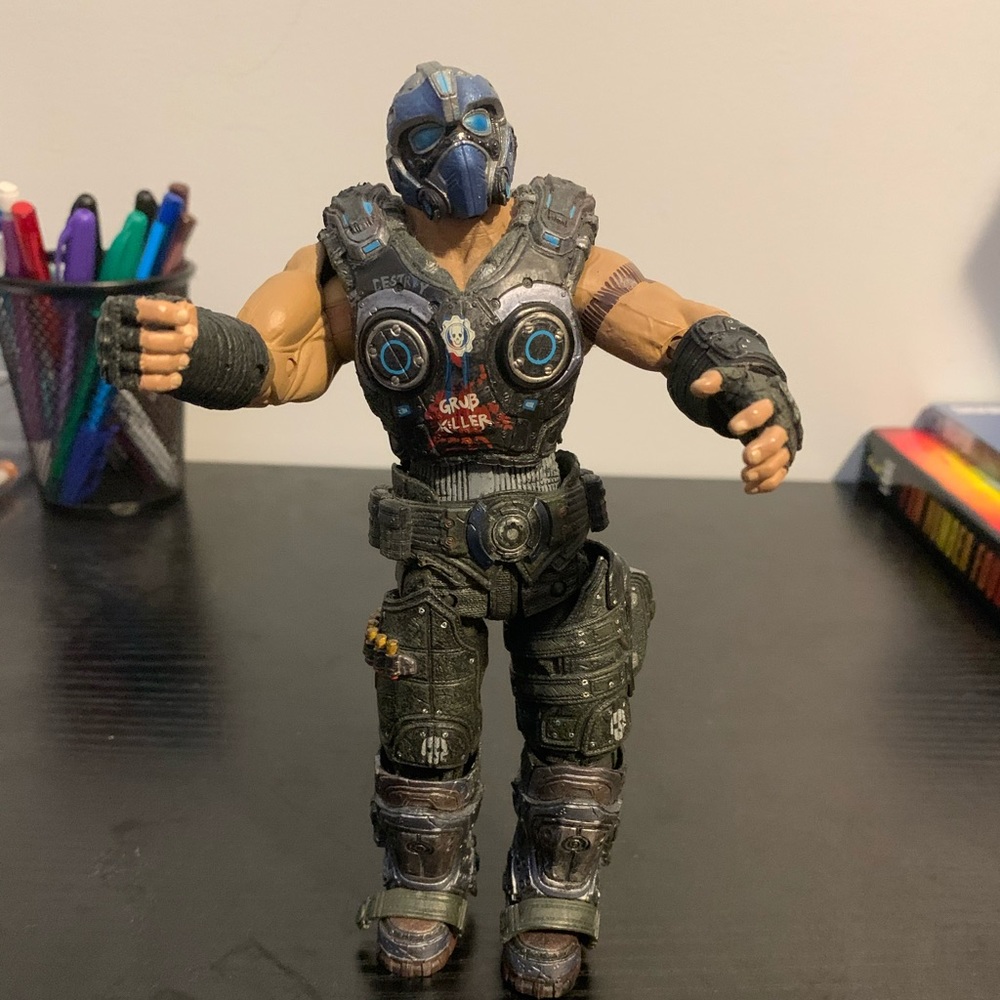 C Carmine Gears of War 3 Action Figure
